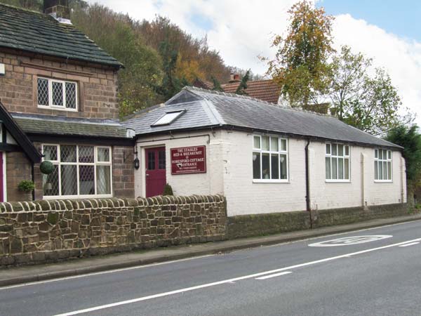 Stables, The,Matlock