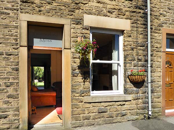 Featherbed Moss Cottage,Glossop