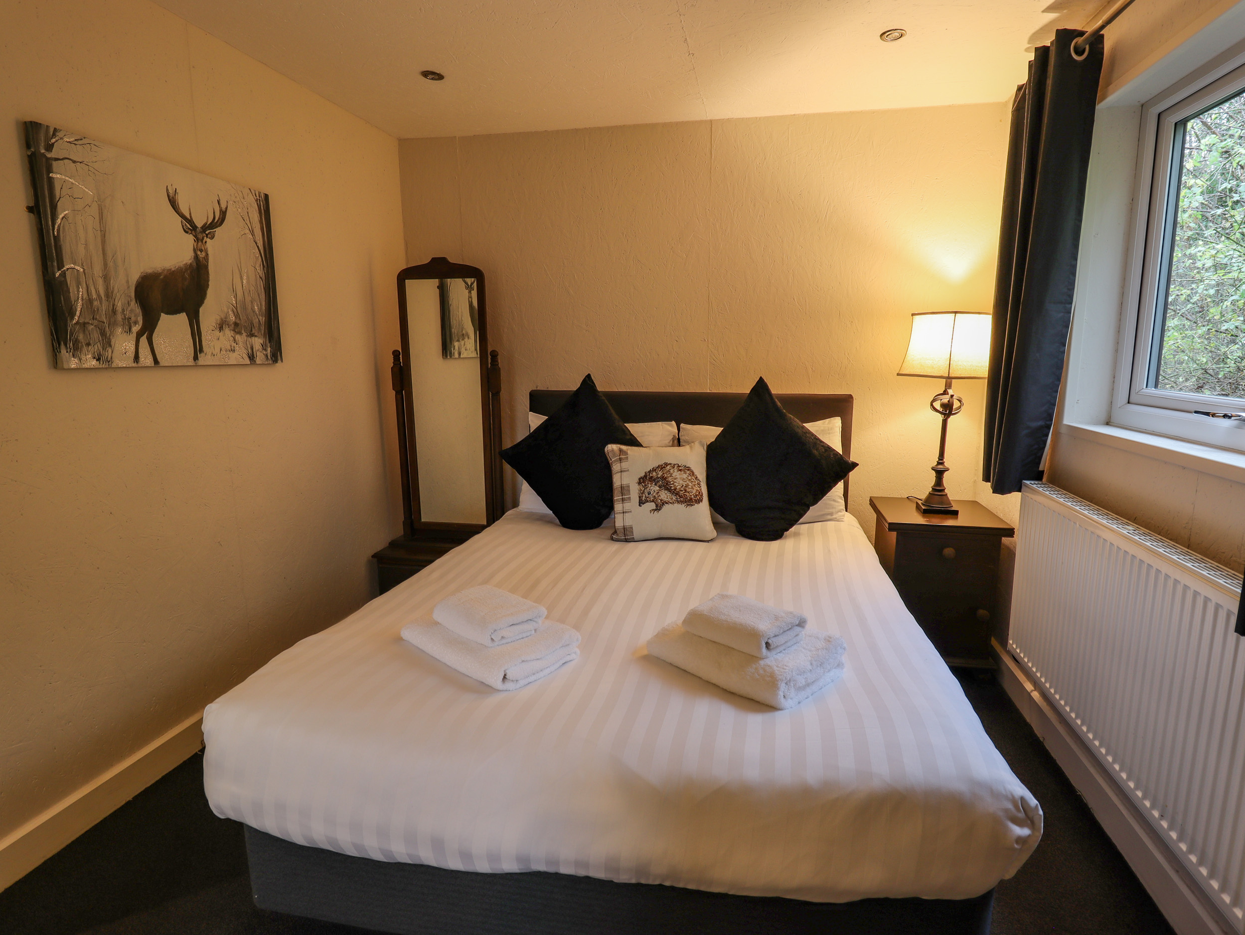 The Roe, St Asaph Dog Friendly Holiday Cottage in Snowdonia and North