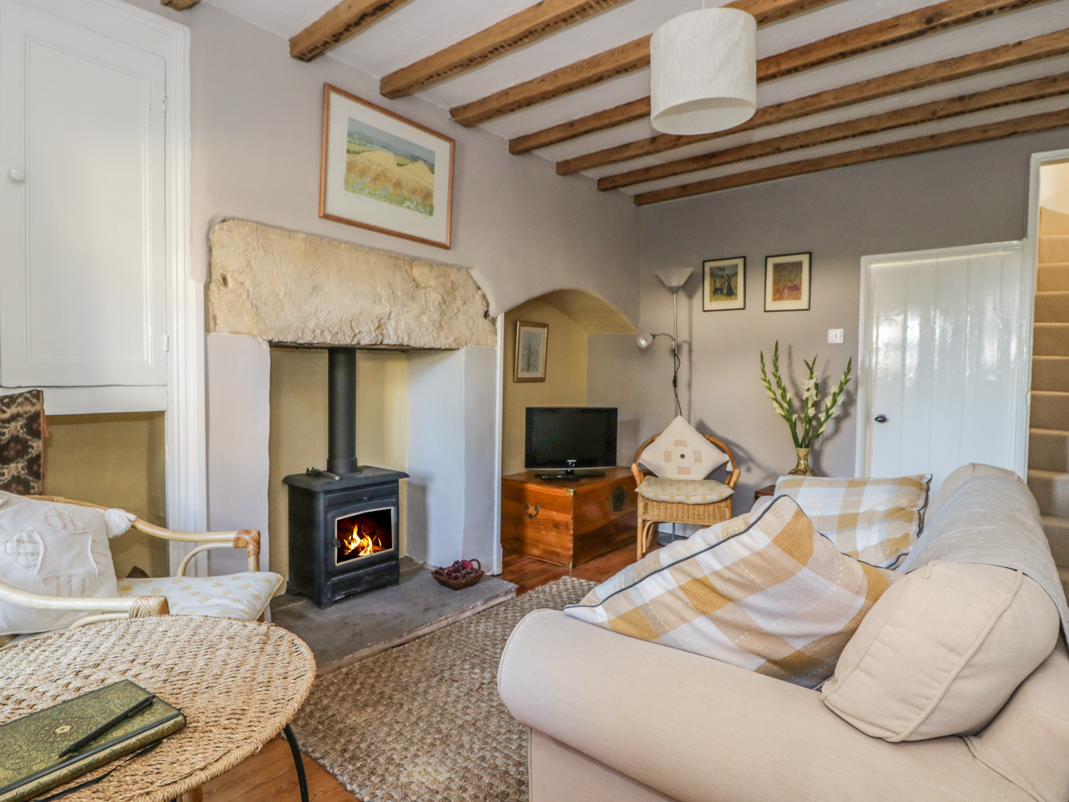 Snowdrop Cottage Dog Friendly Holiday Cottage in Clifford, West Yorkshire North York Moors