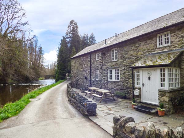 4 bedroom Cottage for rent in Ruthin