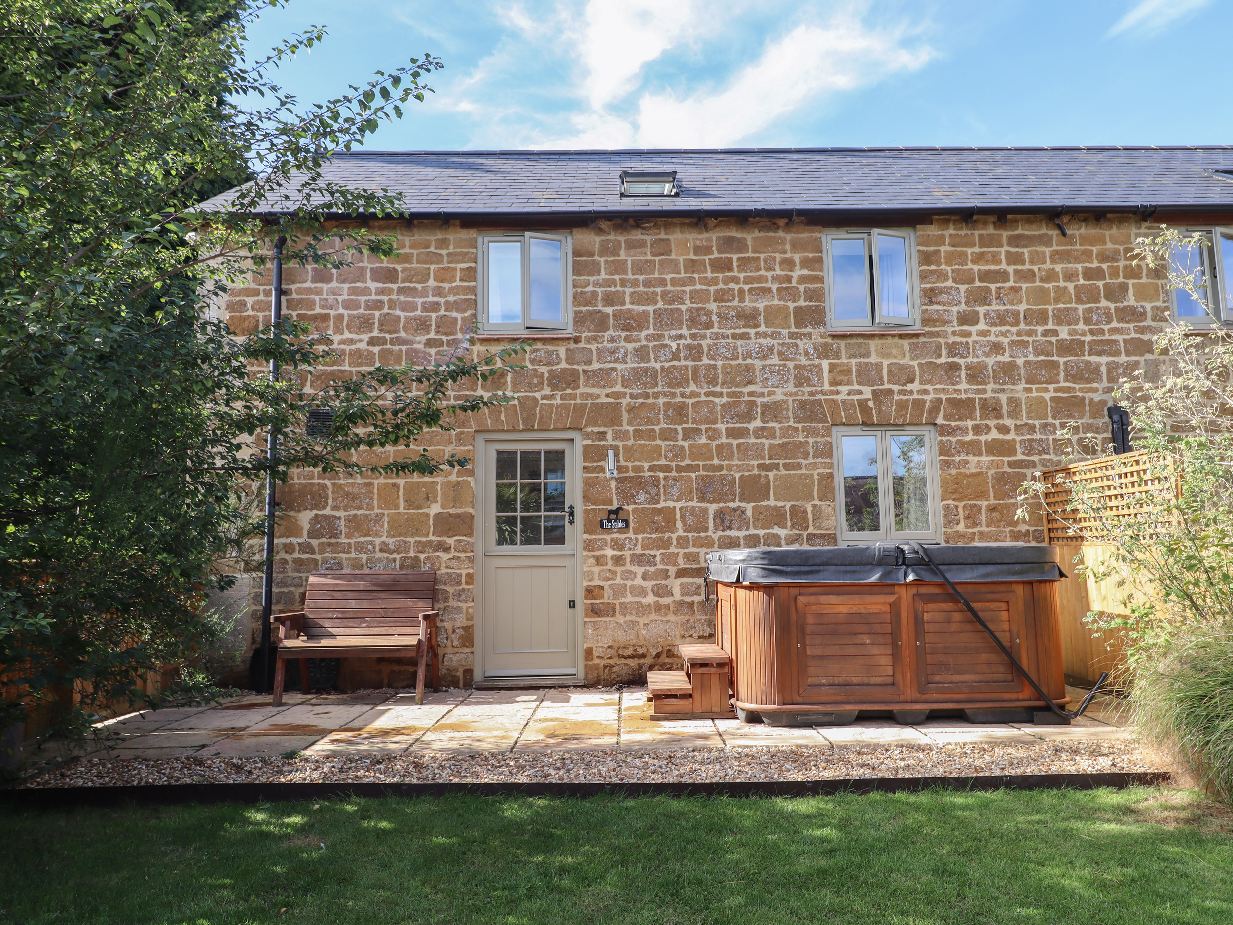 2 bedroom Cottage for rent in Chipping Norton