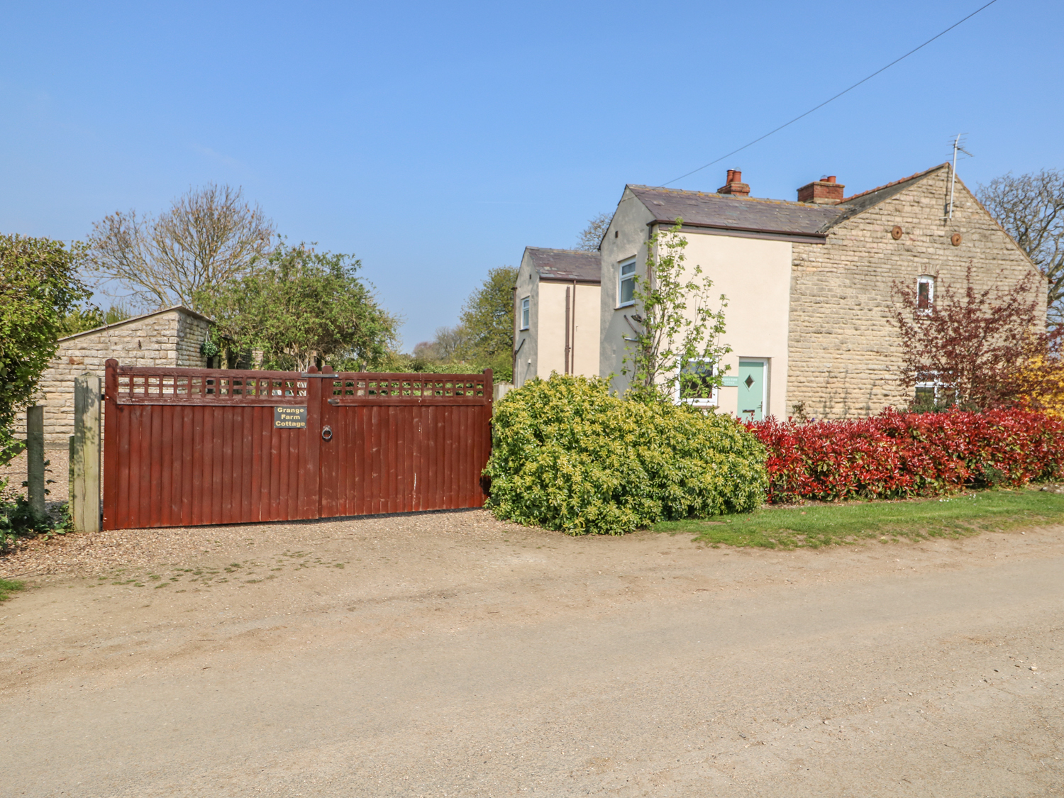 Grange Farm Cottage Dog Friendly Holiday Cottage in Silk Willoughby