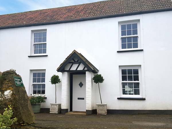 3 bedroom Cottage for rent in Combe Martin