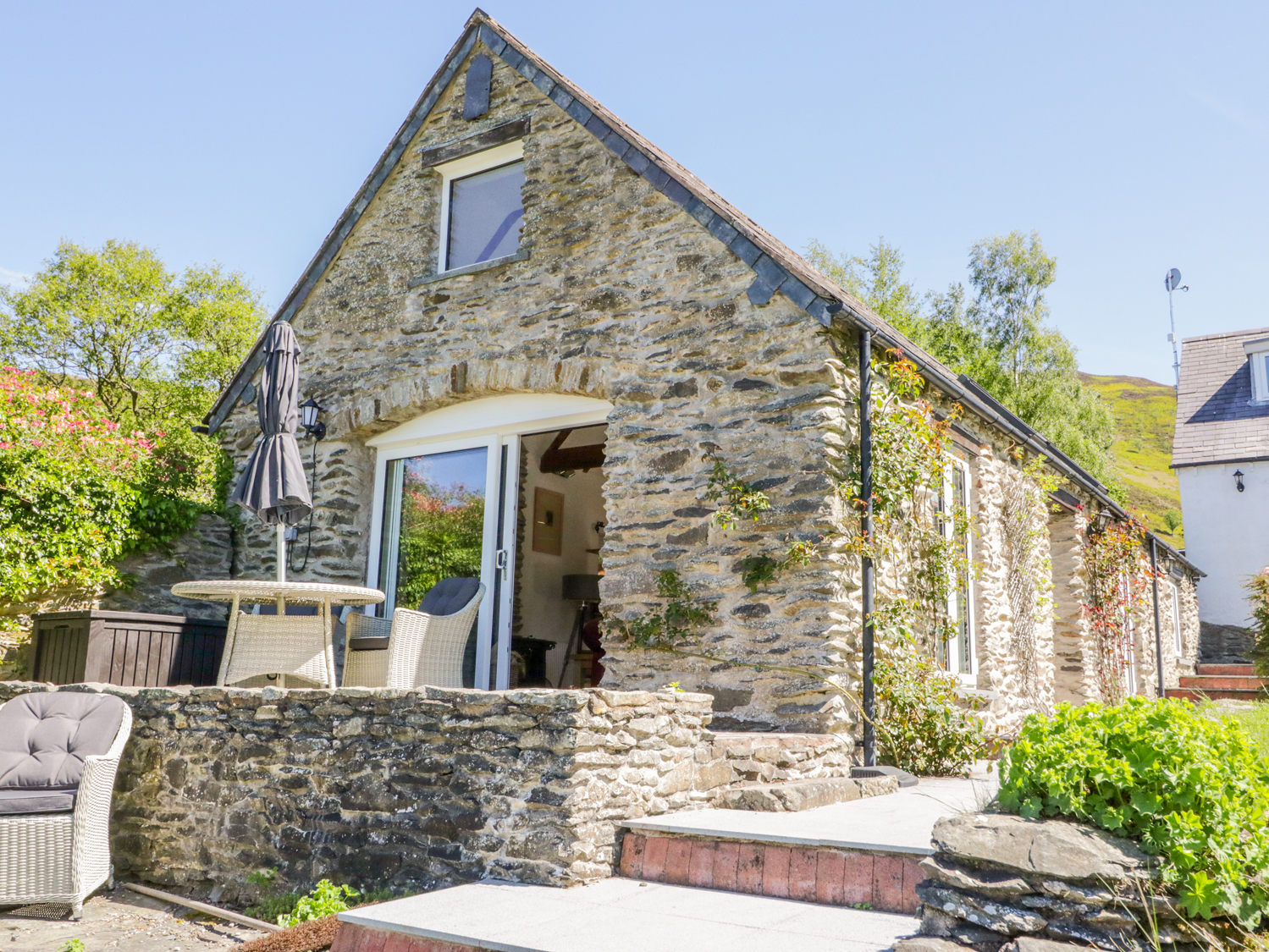 Dog Friendly Holiday Cottages In Snowdonia And North Wales Pet