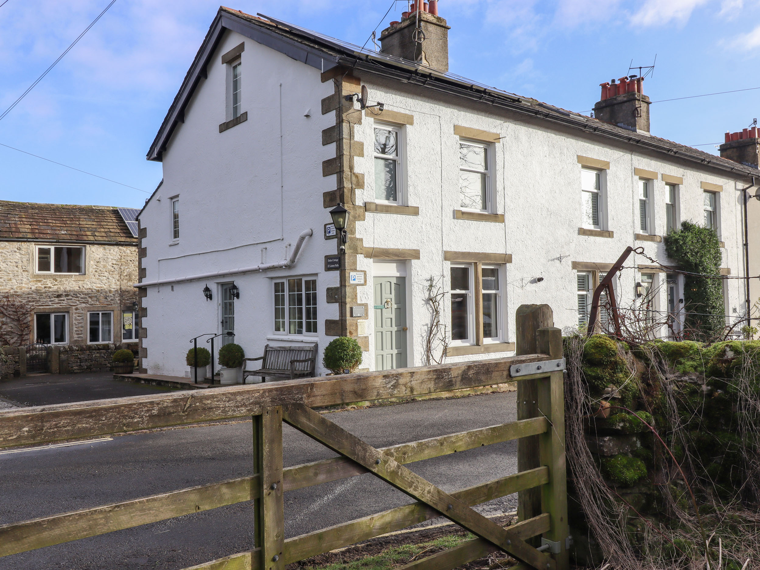 Dales Cottage, Linton Dog Friendly Holiday Cottage in Yorkshire Dales