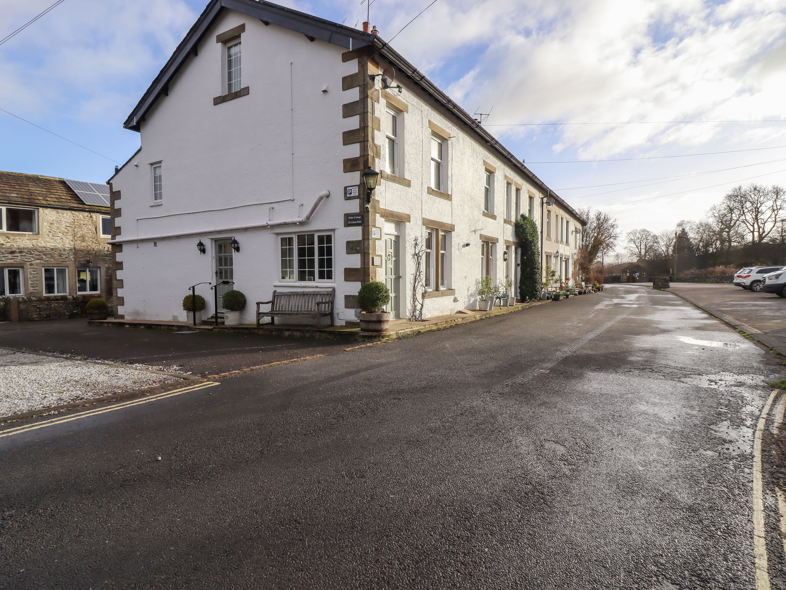 Dales Cottage, Linton Dog Friendly Holiday Cottage in Yorkshire Dales