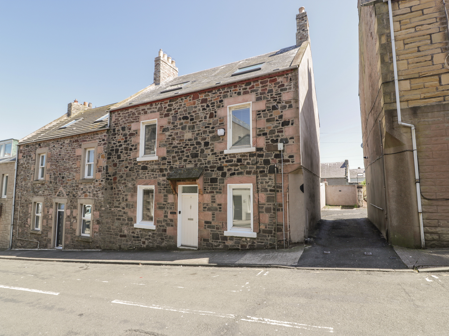Drifters Dog Friendly Holiday Cottage in Eyemouth Scottish Borders