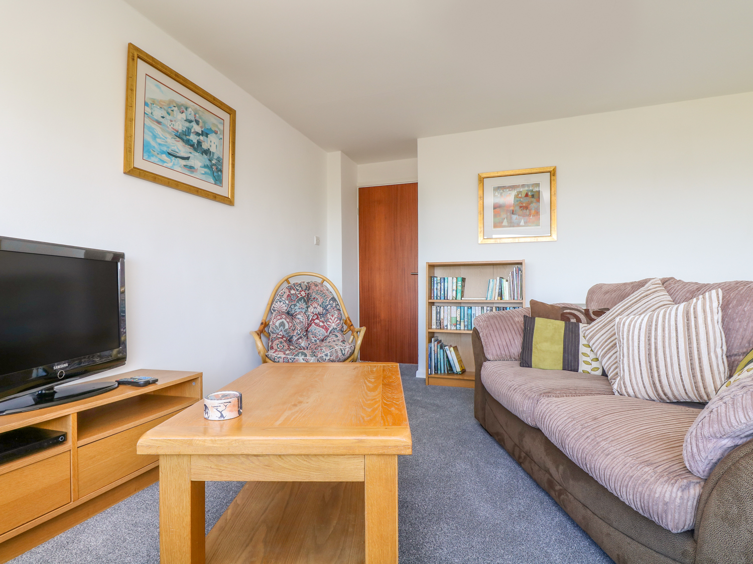 The Barn, Gunwalloe - Dog Friendly Holiday Cottage in Cornwall