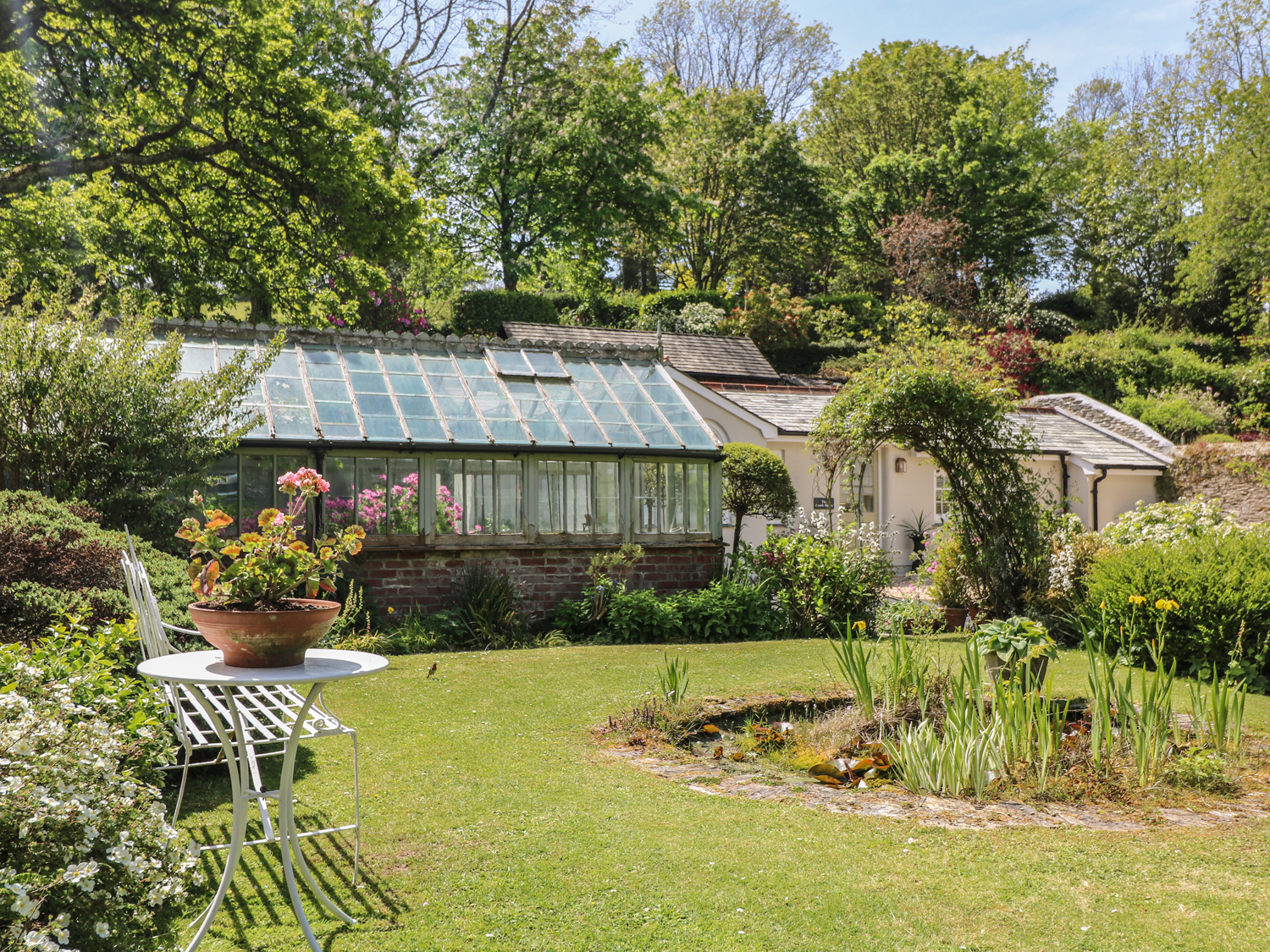 The Coach House At Pendower House - Dog Friendly Holiday Cottage In 