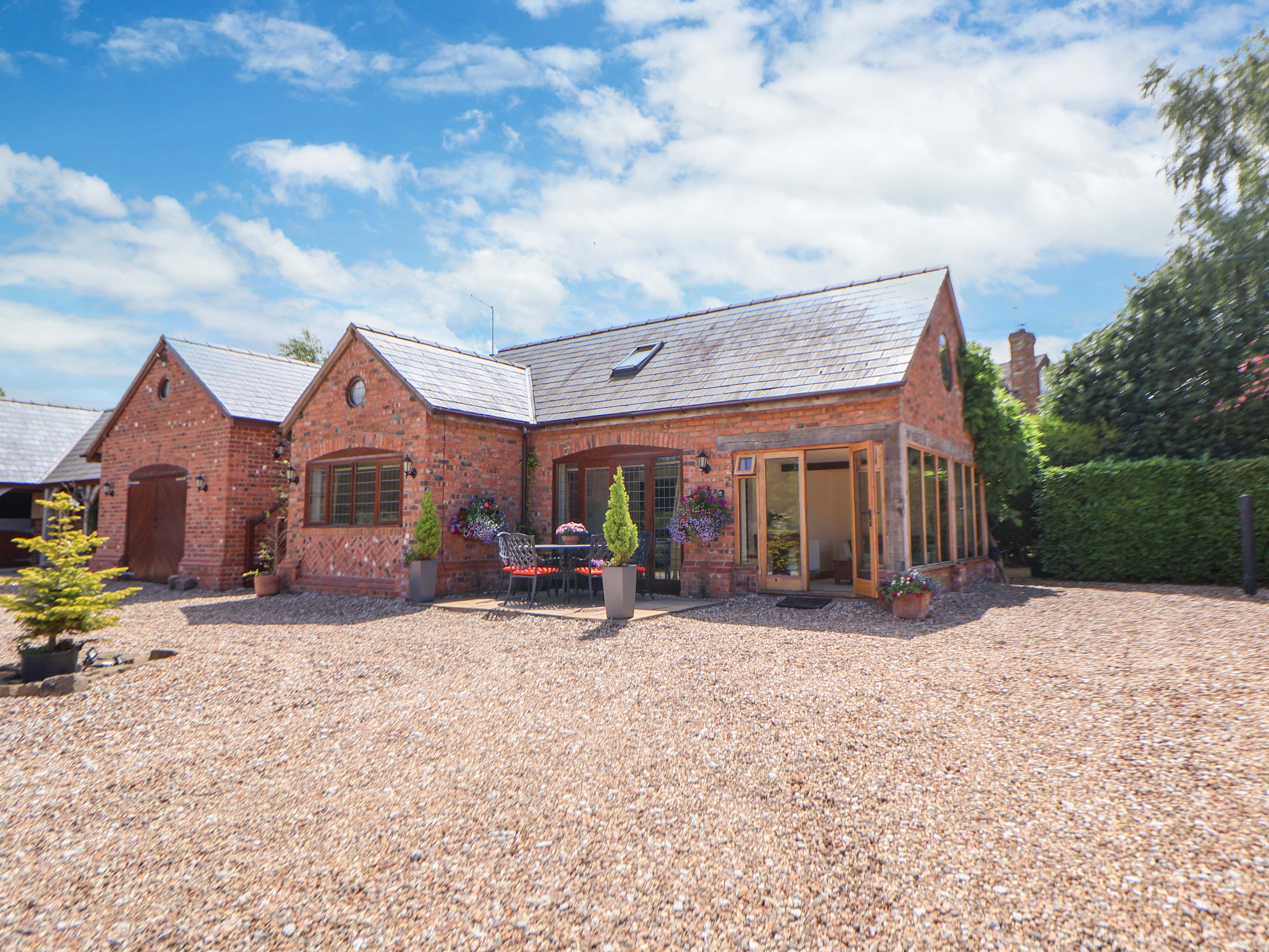 2 bedroom Cottage for rent in Tarporley