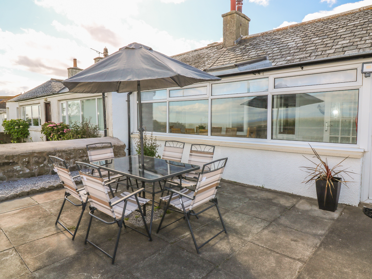 Solway Cottage, Southerness Dog Friendly Holiday Cottage in Ayrshire and Dumfries & Galloway