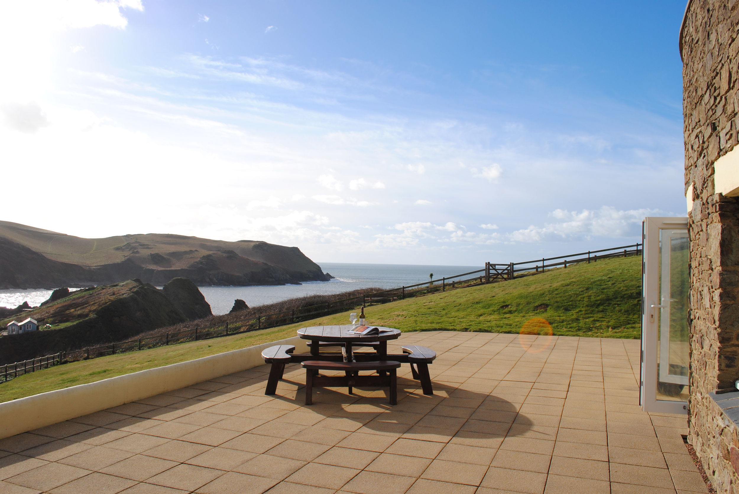 3 bedroom Cottage for rent in Kingsbridge
